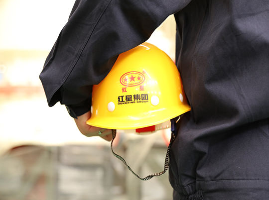 破碎機如何保養(yǎng)才能安全過冬？紅星機器教你幾招